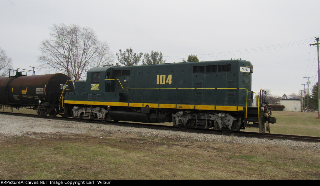 Ohio South Central Railroad (OSCR) 104